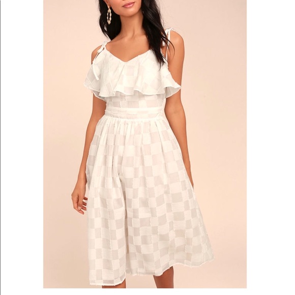 Lulus Dresses & Skirts - White midi dress